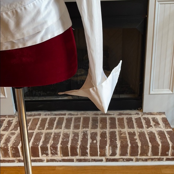 Banana Republic blouse. - Picture 3 of 6